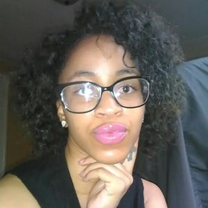 Meet your Posher, Keasha